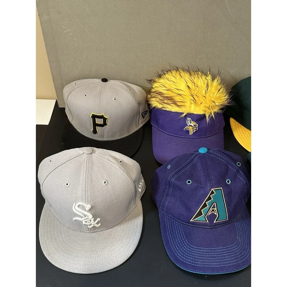 professional sports Hats‎ Lot